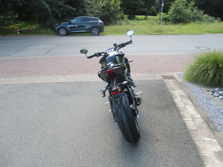 Angebot Triumph Street Triple 765 RS Bild 8: Angebot Triumph Street Triple 765 RS
