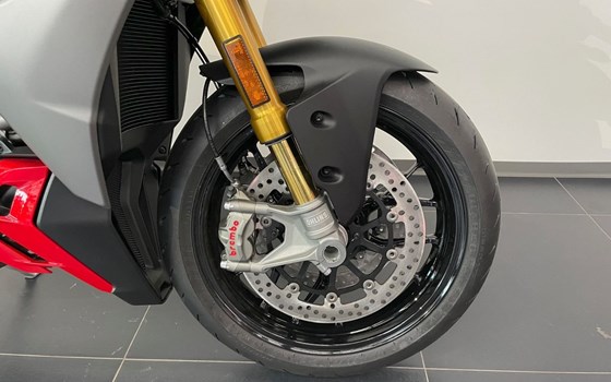 Neufahrzeug Ducati Streetfighter V2 S - Bild 8