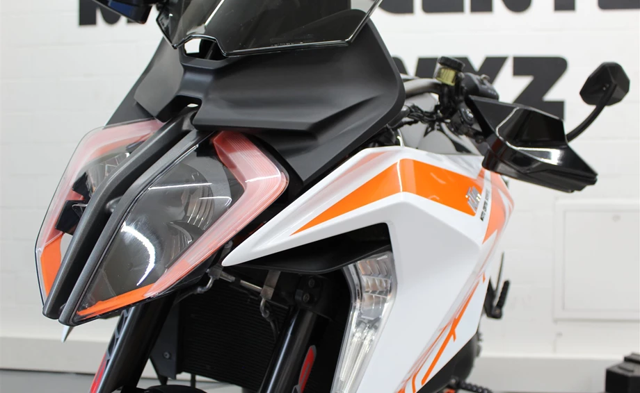 Angebot KTM 1290 Super Duke GT Bild 6: Angebot KTM 1290 Super Duke GT