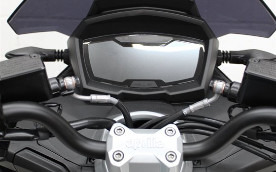 Neufahrzeug Aprilia SR GT 125 - Bild 8