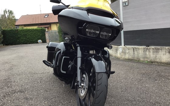 Gebrauchtmotorrad Harley-Davidson Road Glide FLTR - Bild 2