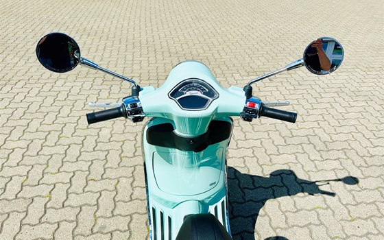 Neufahrzeug Vespa Primavera 125 - Bild 14