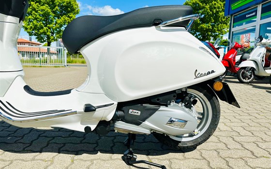Neufahrzeug Vespa Primavera 125 - Bild 11