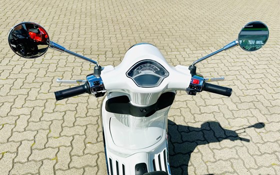 Neufahrzeug Vespa Primavera 125 - Bild 14