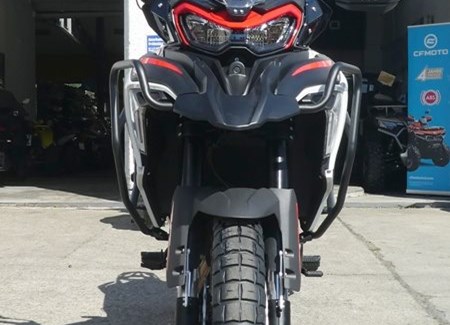 Neumotorrad Benelli TRK 702 X