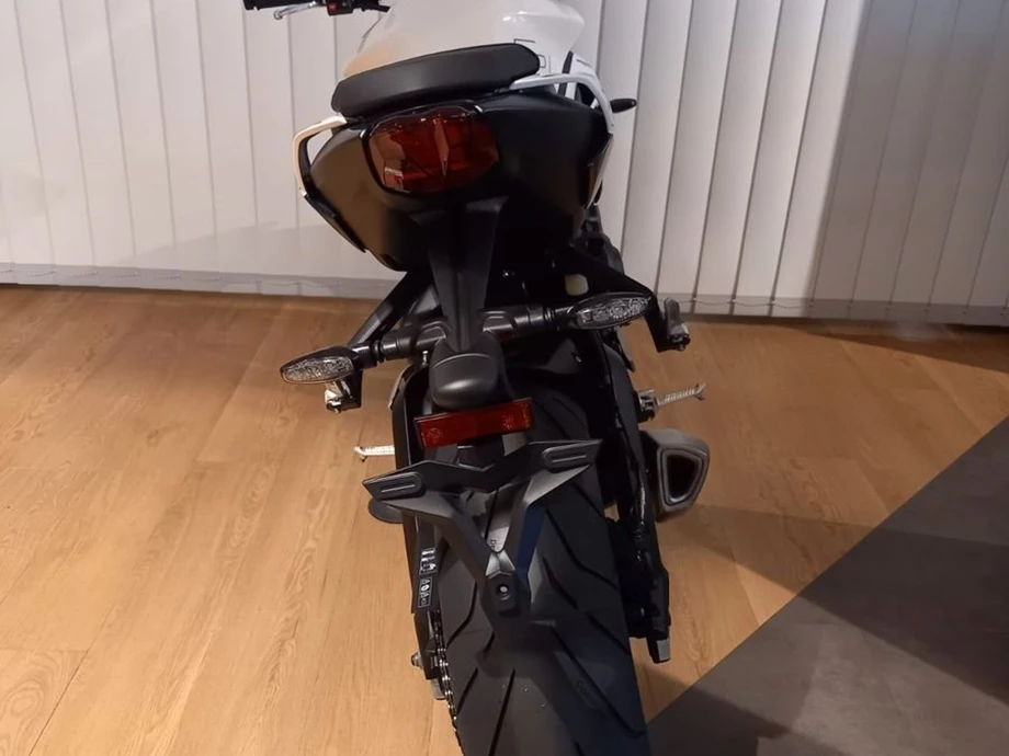 Angebot Triumph Street Triple R Bild 4: Angebot Triumph Street Triple R