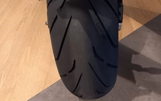 Gebrauchtmotorrad Triumph Street Triple R - Bild 8