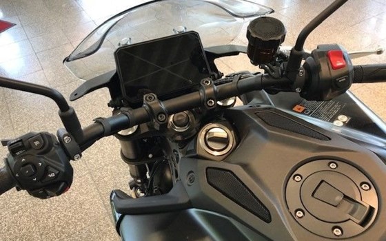 Gebrauchtmotorrad Yamaha MT-09 Y-AMT - Bild 10