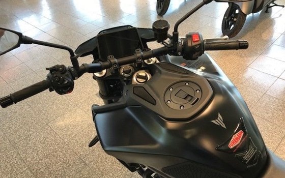 Gebrauchtmotorrad Yamaha MT-09 Y-AMT 35kW - Bild 12