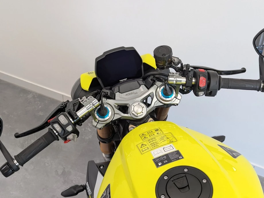 Angebot Triumph Speed Triple 1200 RX Bild 5: Angebot Triumph Speed Triple 1200 RX