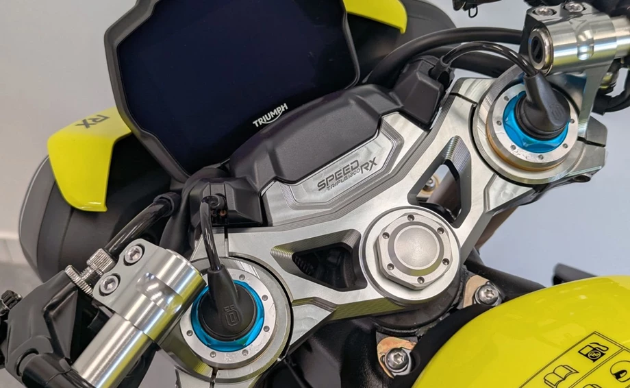 Angebot Triumph Speed Triple 1200 RX Bild 6: Angebot Triumph Speed Triple 1200 RX