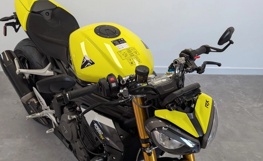 Angebot Triumph Speed Triple 1200 RX Bild 8: Angebot Triumph Speed Triple 1200 RX