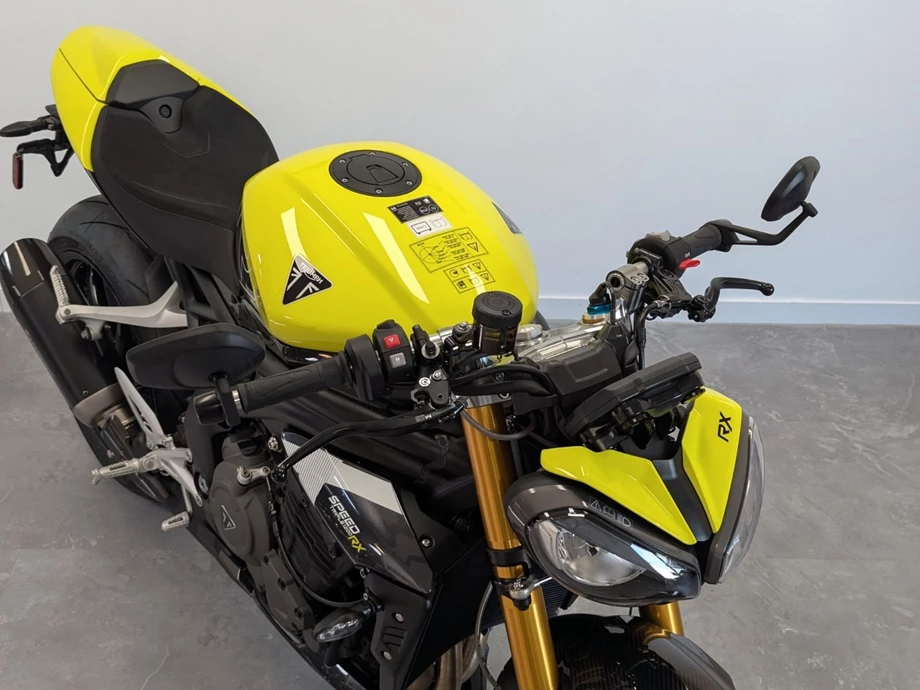 Angebot Triumph Speed Triple 1200 RX Bild 8: Angebot Triumph Speed Triple 1200 RX