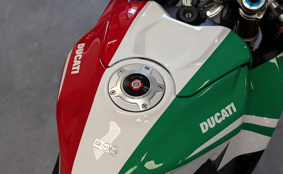 Angebot Ducati Panigale V4 Tricolore Bild 7: Angebot Ducati Panigale V4 Tricolore