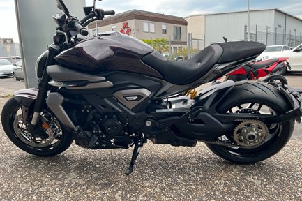 Ducati XDiavel V4
