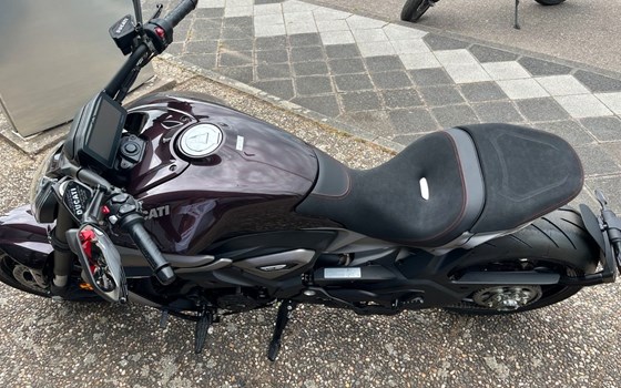 Gebrauchtmotorrad Ducati XDiavel V4 - Bild 9