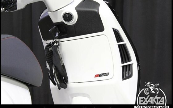 Neufahrzeug Vespa GTS 125 i.e. Super Sport - Bild 10