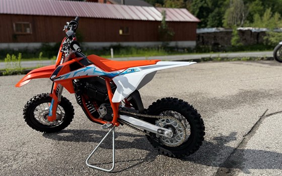 Neufahrzeug KTM SX-E 3 - Bild 2 Neufahrzeug KTM SX-E 3 - Bild 2