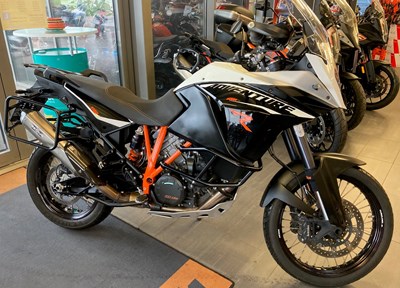 GEBRAUCHTFAHRZEUG KTM 1190 Adventure R