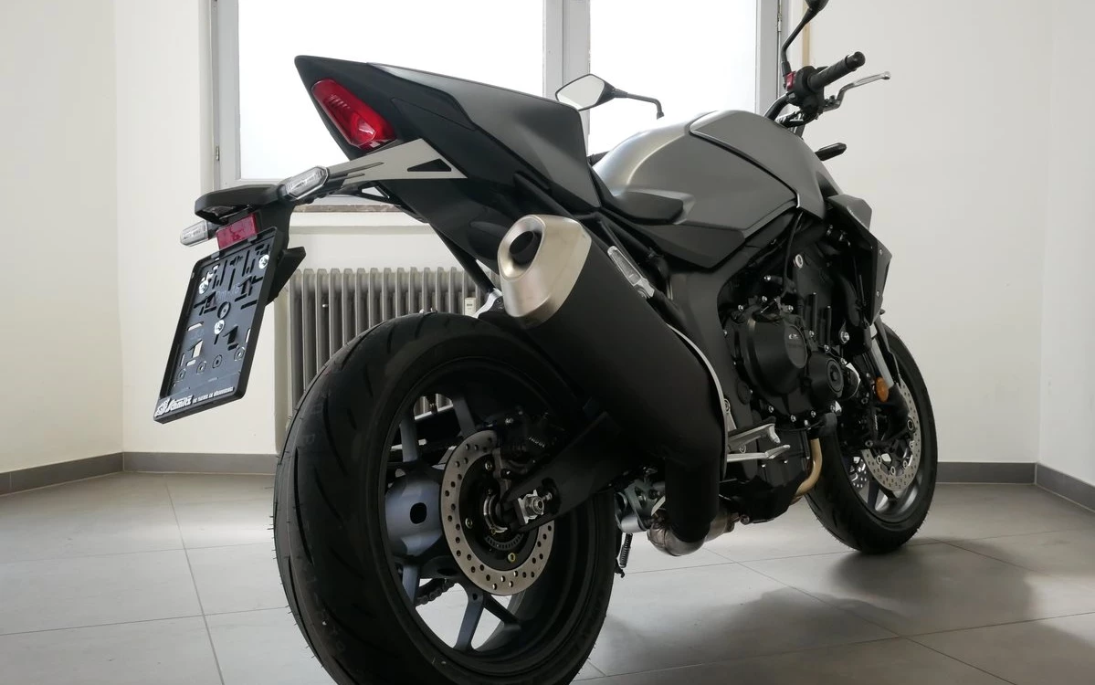 Zum Vergrößern bitte anklicken! Angebot Honda CB1000 Hornet