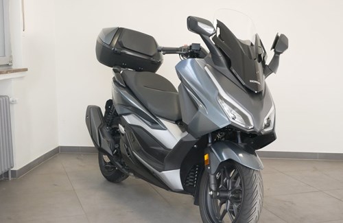 Gebrauchtmotorrad Honda Forza 350