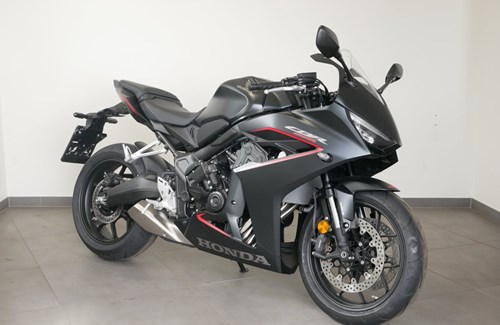 Neumotorrad Honda CBR650R E-Clutch