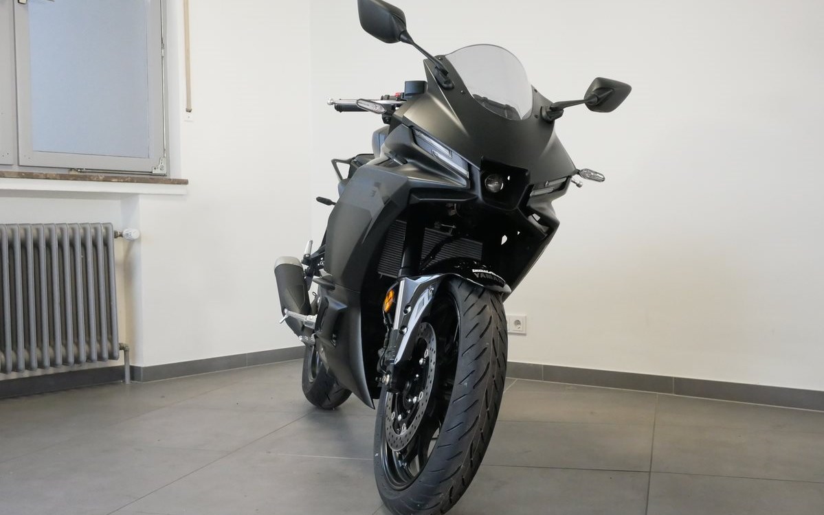 Offer Yamaha YZF-R3