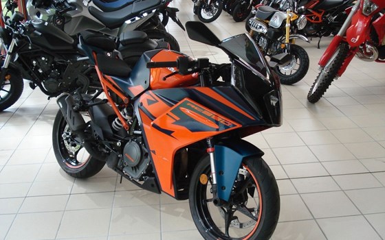 Gebrauchtmotorrad KTM RC 390 - Bild 2