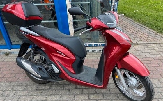 Gebrauchtmotorrad Honda SH125i - Bild 1