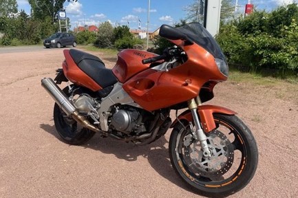 Yamaha SZR 660