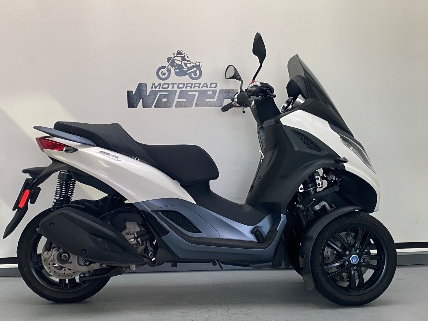 Piaggio MP3 300 HPE 