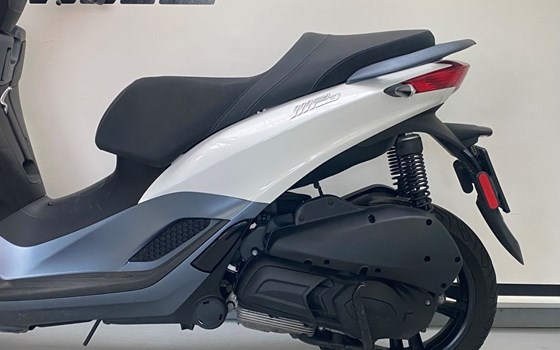 Gebrauchtmotorrad Piaggio MP3 300 HPE - Bild 4