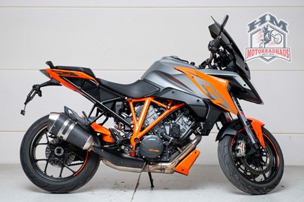 KTM 1290 Super Duke GT