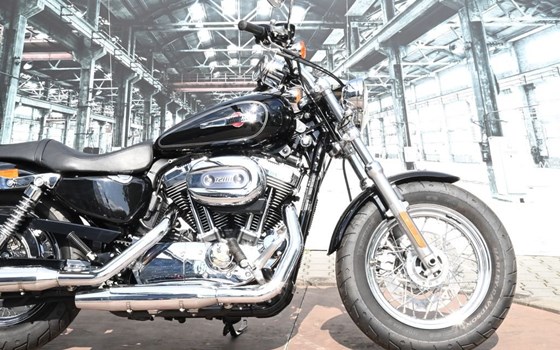 Gebrauchtmotorrad Harley-Davidson Sportster XL 1200 C 110th Anniversary - Bild 2