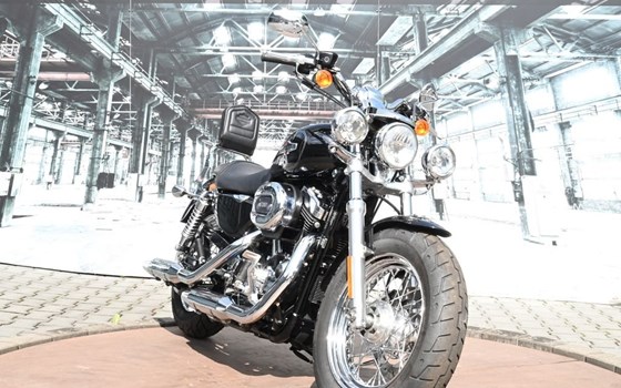 Gebrauchtmotorrad Harley-Davidson Sportster XL 1200 C 110th Anniversary - Bild 4