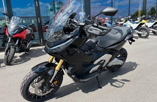 Neumotorrad Honda X-ADV