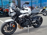 Gebrauchtmotorrad Triumph Street Triple 765 R