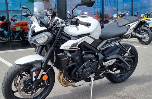 Gebrauchtmotorrad Triumph Street Triple 765 R