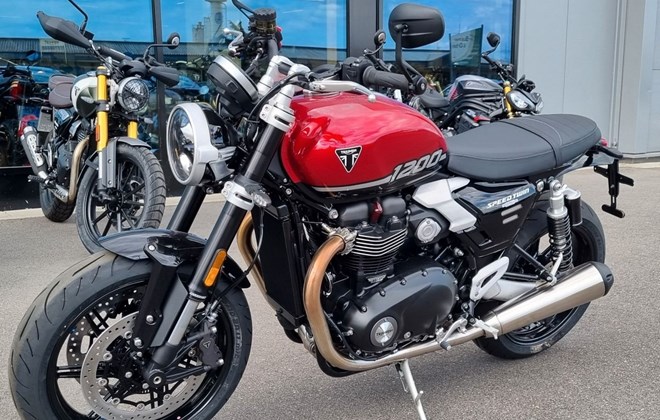Triumph Speed Twin 1200