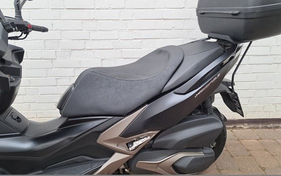 Gebrauchtmotorrad Kymco Xciting S 400i ABS - Bild 6
