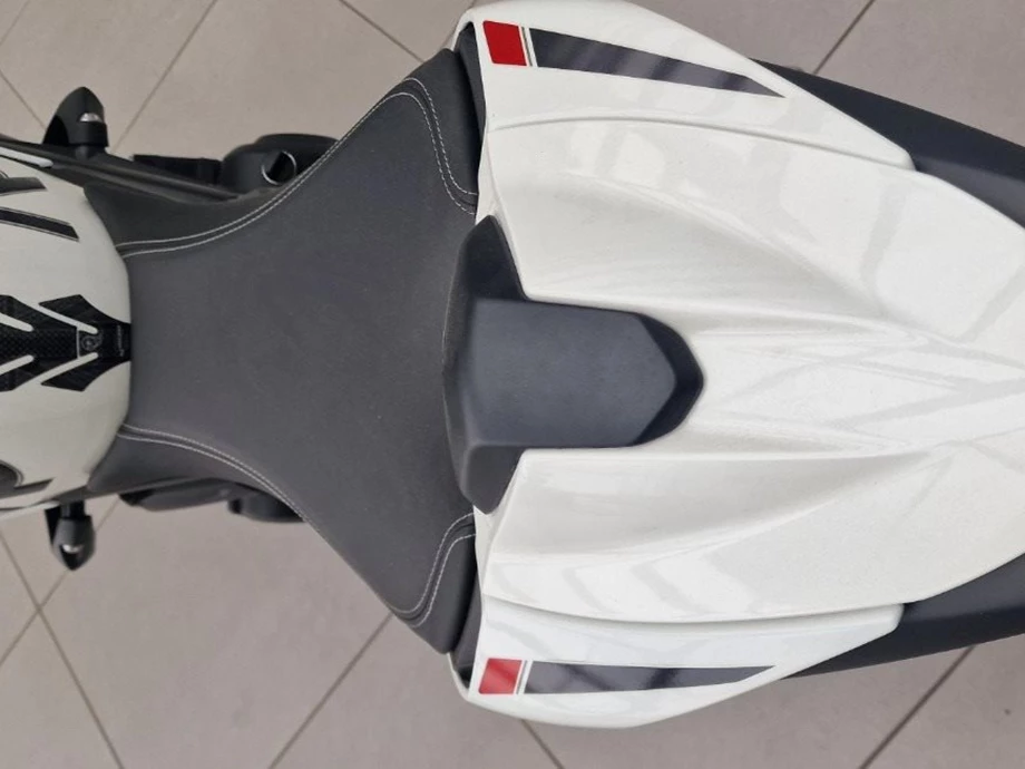 Angebot Triumph Street Triple R Bild 7: Angebot Triumph Street Triple R