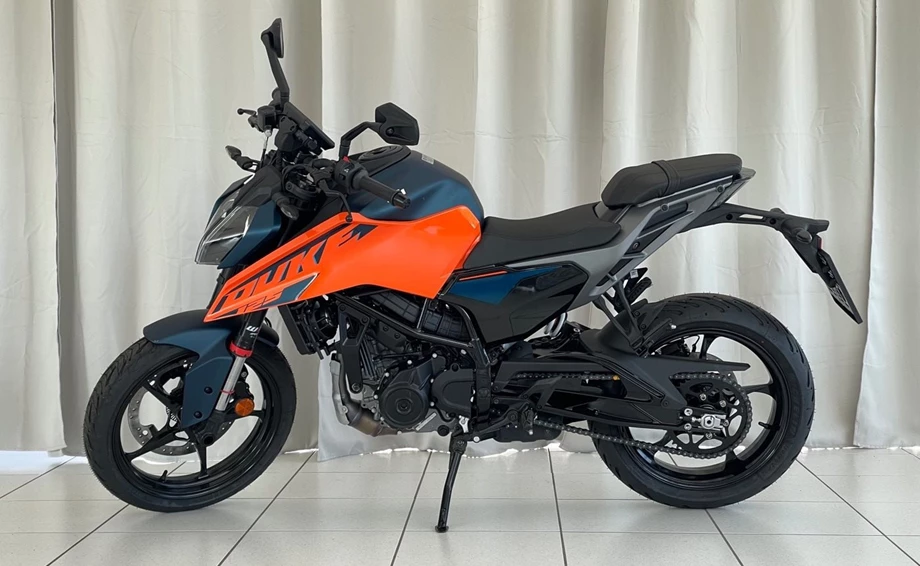 Angebot KTM 125 Duke Bild 3: Angebot KTM 125 Duke