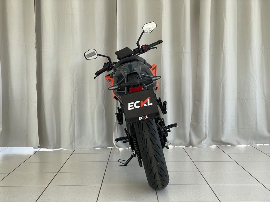 Angebot KTM 125 Duke Bild 8: Angebot KTM 125 Duke
