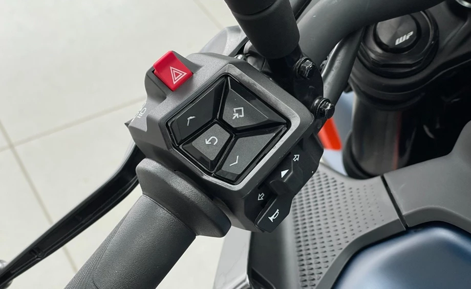 Angebot KTM 125 Duke Bild 6: Angebot KTM 125 Duke