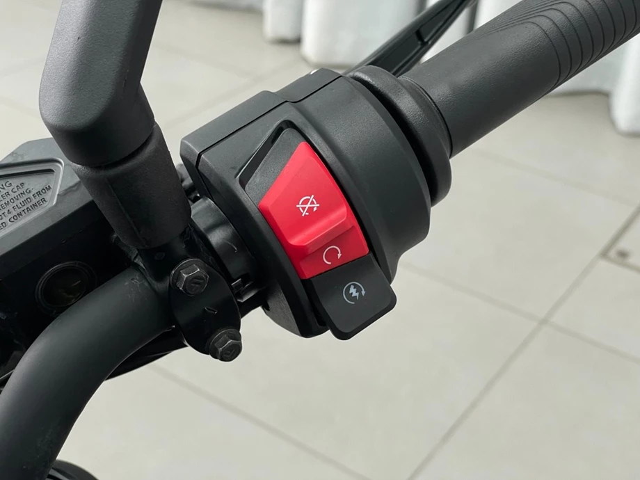 Angebot KTM 125 Duke Bild 8: Angebot KTM 125 Duke