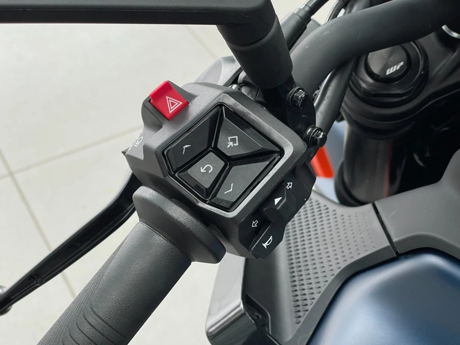 Angebot KTM 125 Duke Bild 10: Angebot KTM 125 Duke