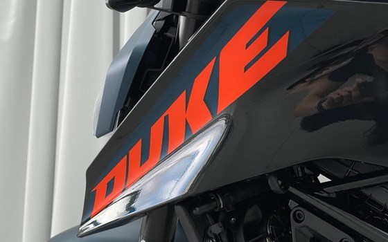 Neufahrzeug KTM 125 Duke - Bild 11