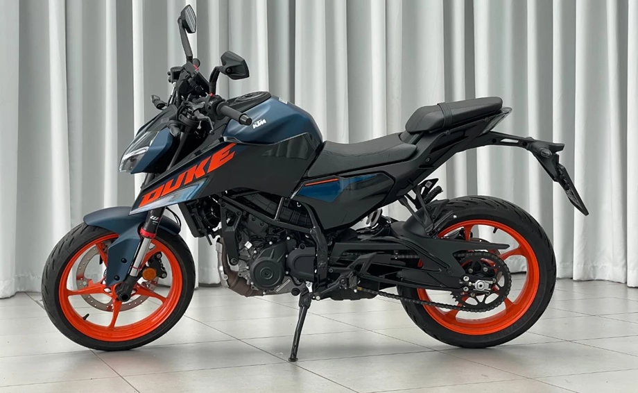Angebot KTM 125 Duke Bild 3: Angebot KTM 125 Duke