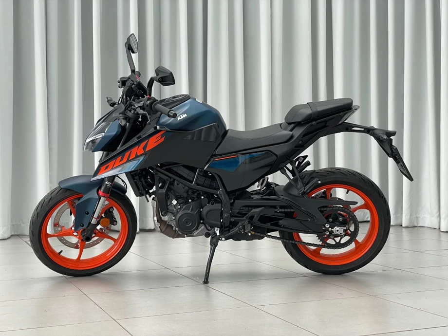 Angebot KTM 125 Duke Bild 3: Angebot KTM 125 Duke