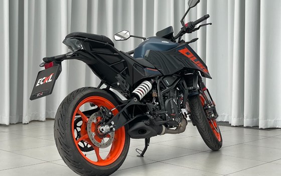 Neufahrzeug KTM 125 Duke - Bild 6